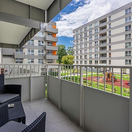 Lotnisko Chopina Modern Apartment Warszawa Exteriör bild