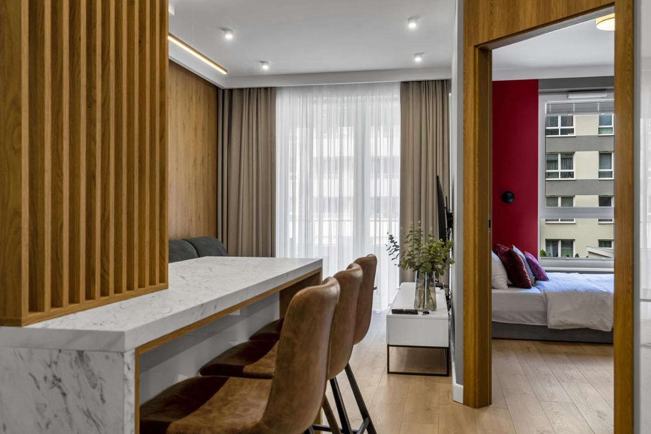 Lotnisko Chopina Modern Apartment Warszawa Exteriör bild