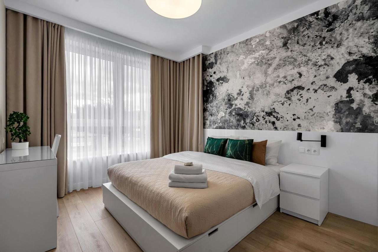 Lotnisko Chopina Modern Apartment Warszawa Exteriör bild
